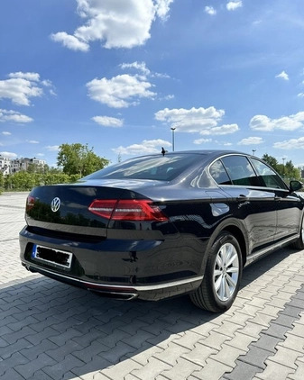 Volkswagen Passat cena 88900 przebieg: 147000, rok produkcji 2017 z Sosnowiec małe 497